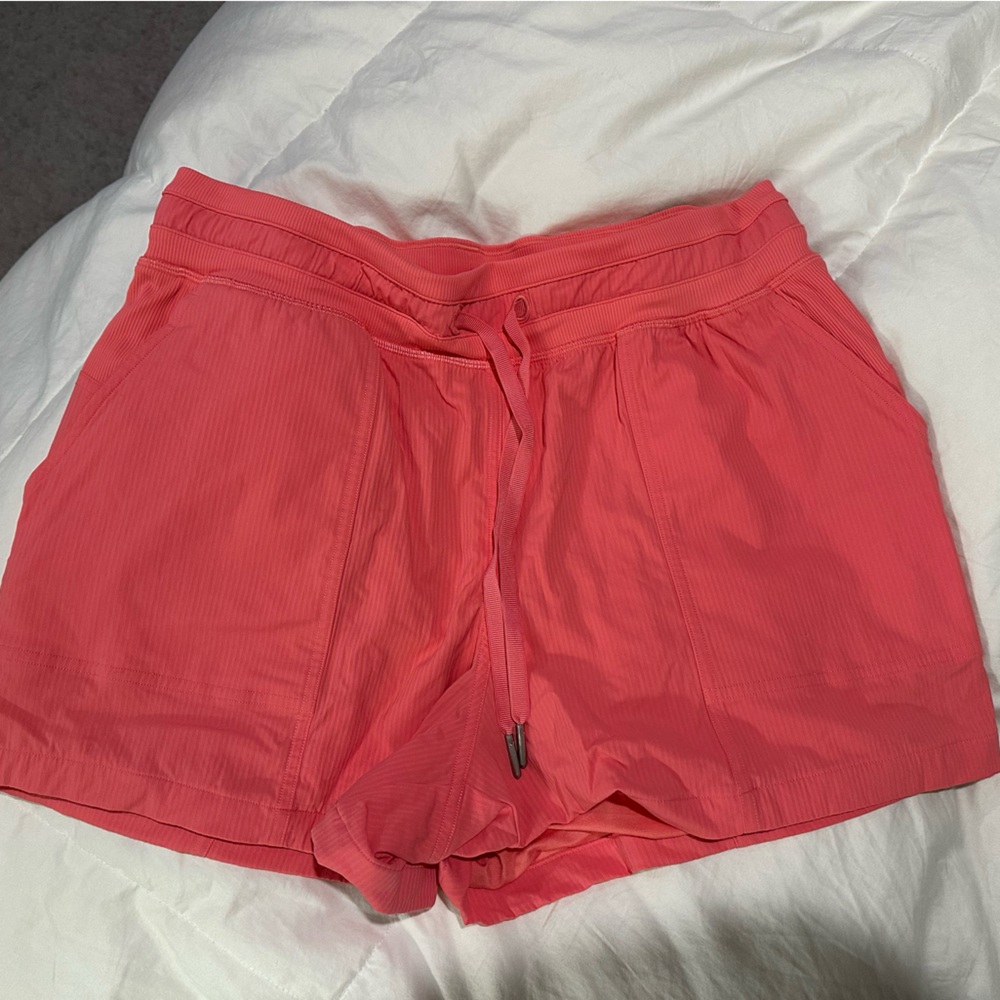 Lululemon Dance Studio High-Rise Short 3.5"